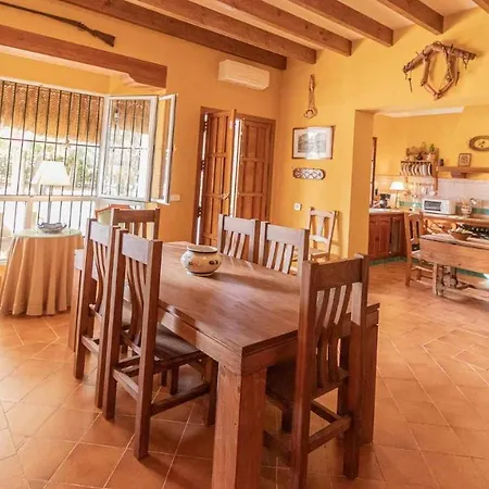 Santa Ana Villa *